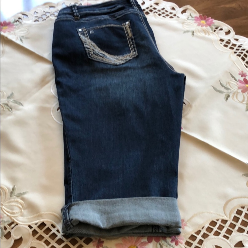 Earl Jean Denim Capris, Missy 12 Petite